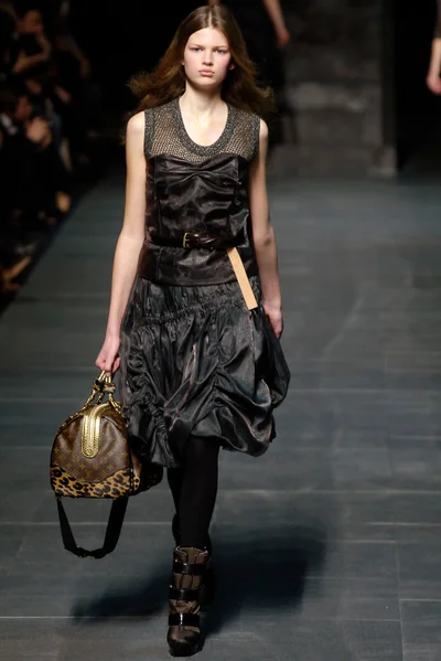 Look 49
